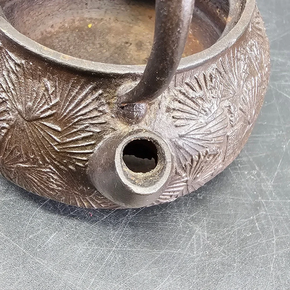 Vintage Japanese Nambu Tekki Cast Iron Tetsubin Teapot Pine Needle 0.5L